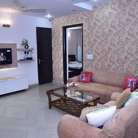 Stay Royal Bed & Breakfast-3