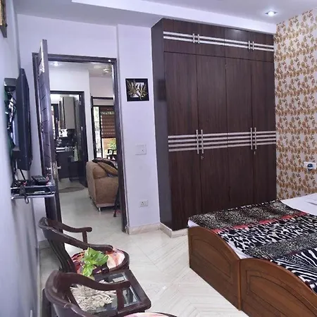 Stay Royal Bed & Breakfast-2
